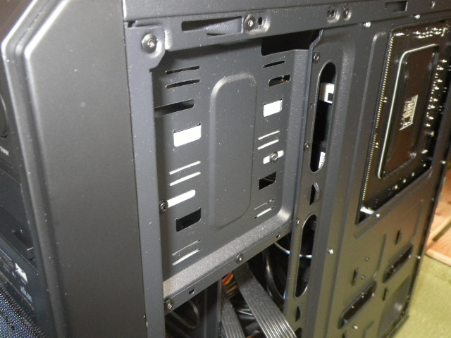 壊れたスーパーマルチドライブを取り外す